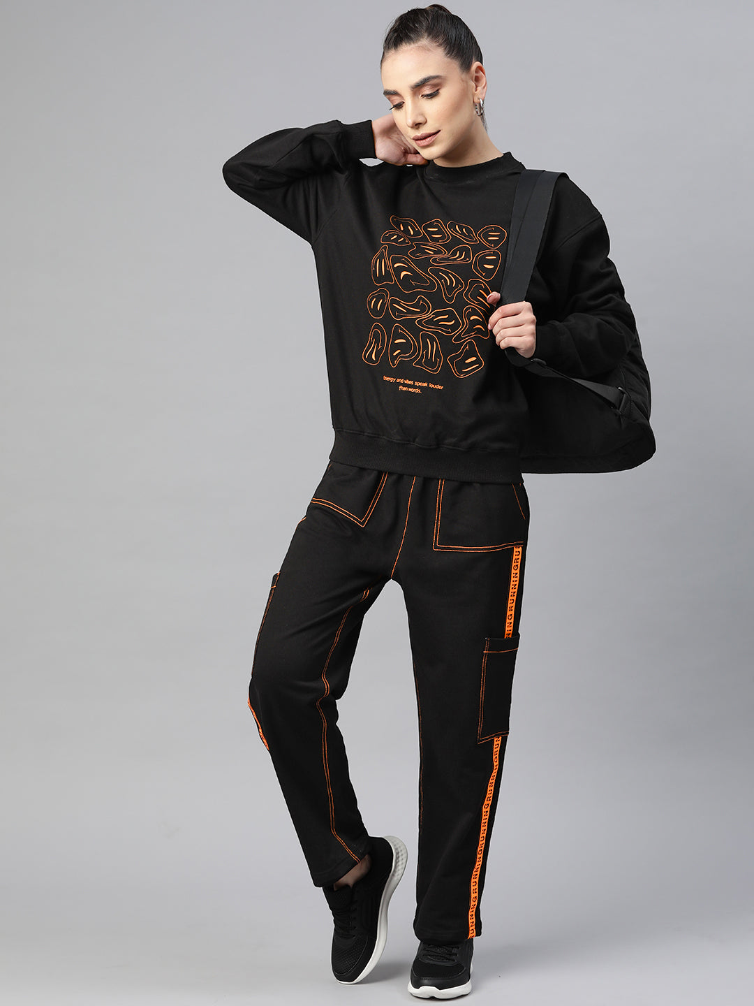 Laabha Women Black Printed Stylish Tracksuit